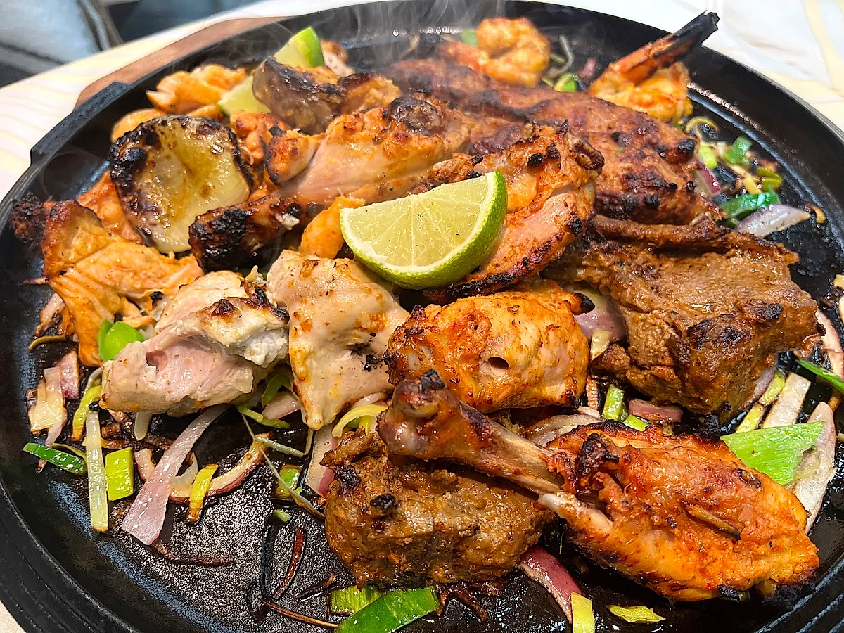 Lahori Dera ristorante pakistano — i nostri piatti e l'ambiente