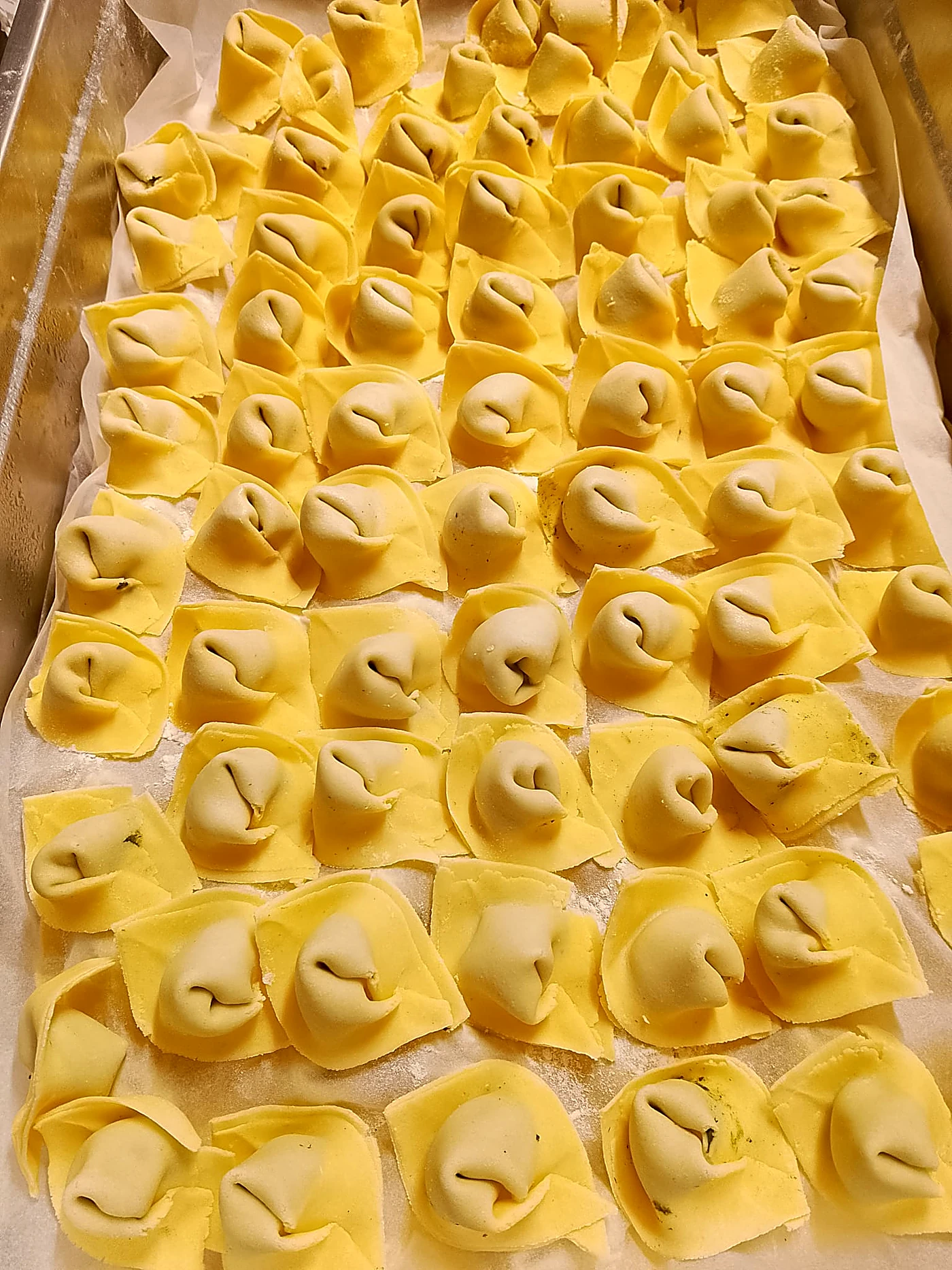 Pasta fresca fatta in casa a mano